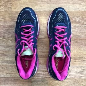 Asics Kayano 22 - Ladies 12- Navy/Pink